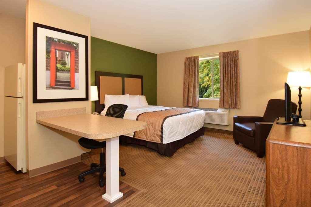 Extended Stay America Suites - Dallas - Plano Parkway - Medical Center Room photo